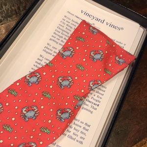 Vineyard vines bow tie